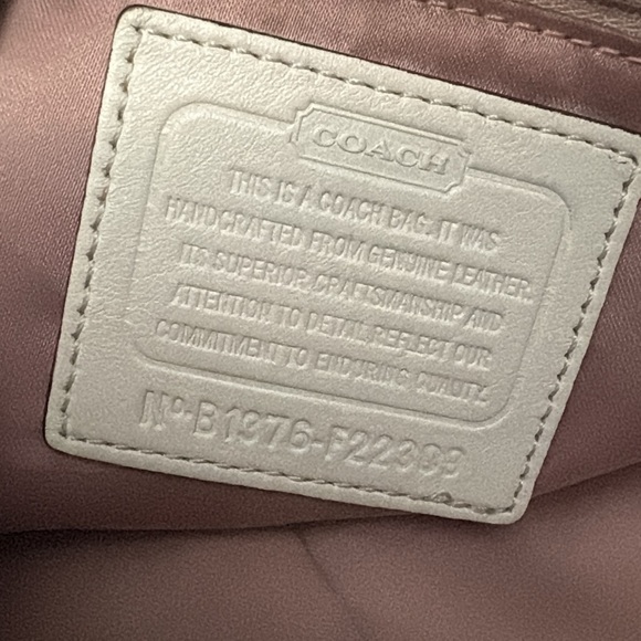 Coach Cream Leather Hobo Bag - Picture 6 of 8